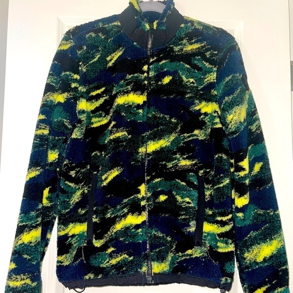 American Eagle Outfitters Jackets & Blazers - American Eagle Retro Fleece Furry Jacket